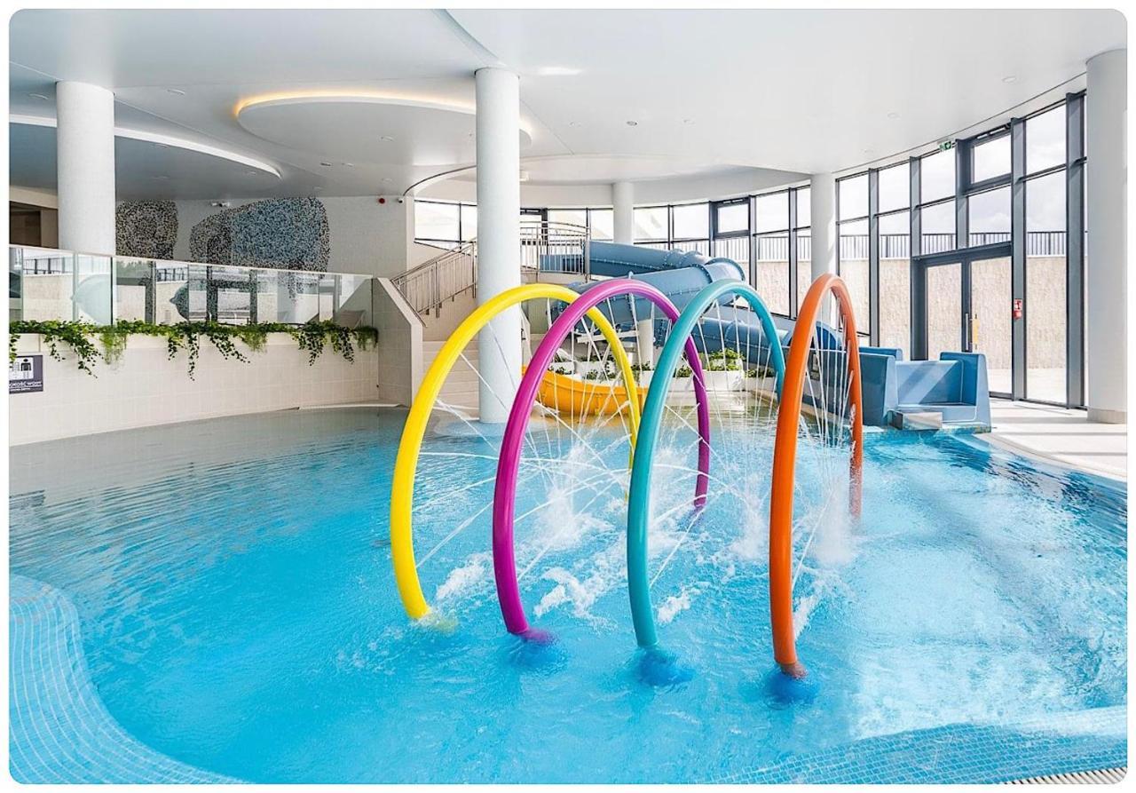 Hello Kolobrzeg Polanki Aqua Apartament Premium ภายนอก รูปภาพ